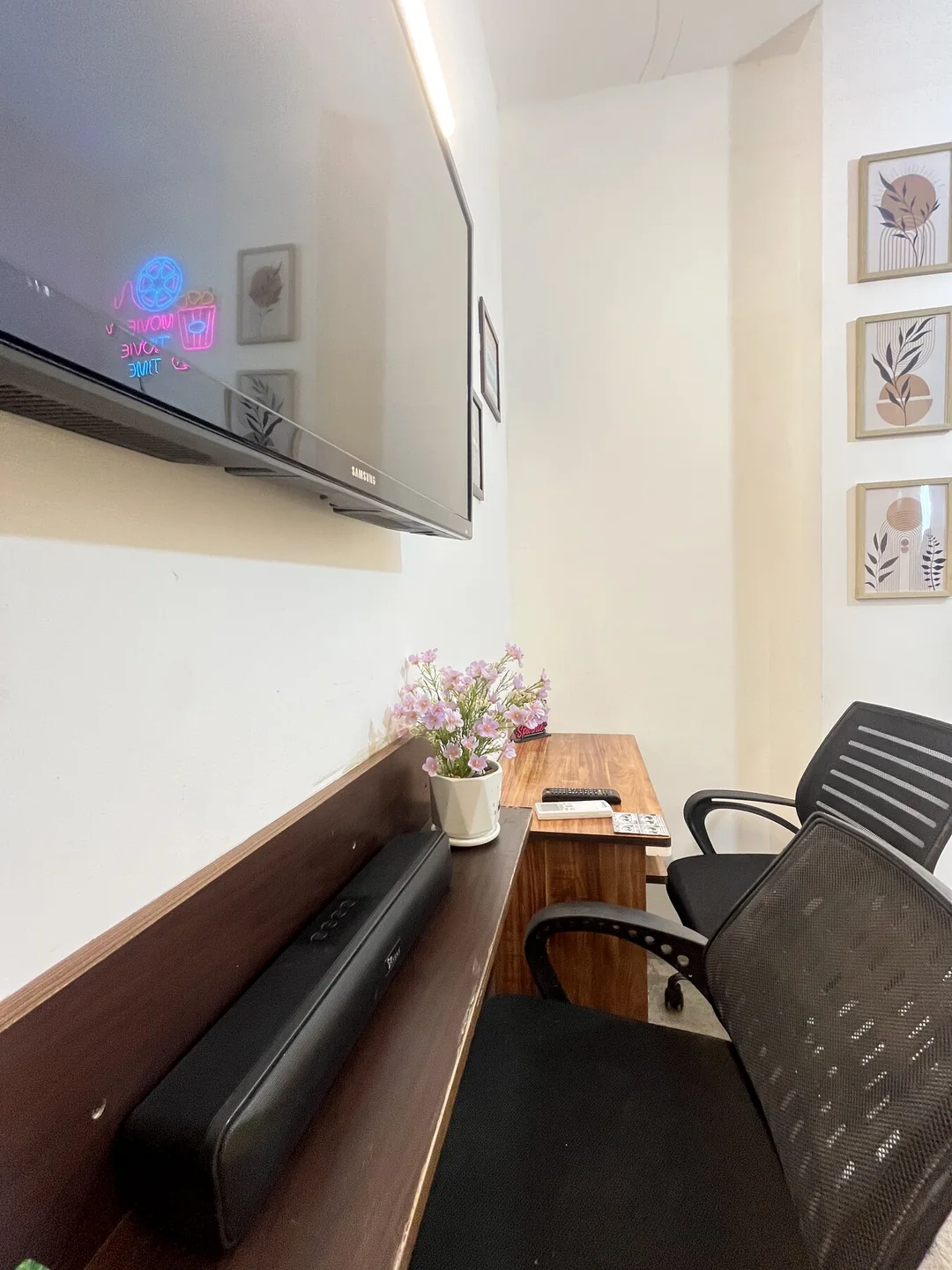Dedicated workspace for business and longer stays